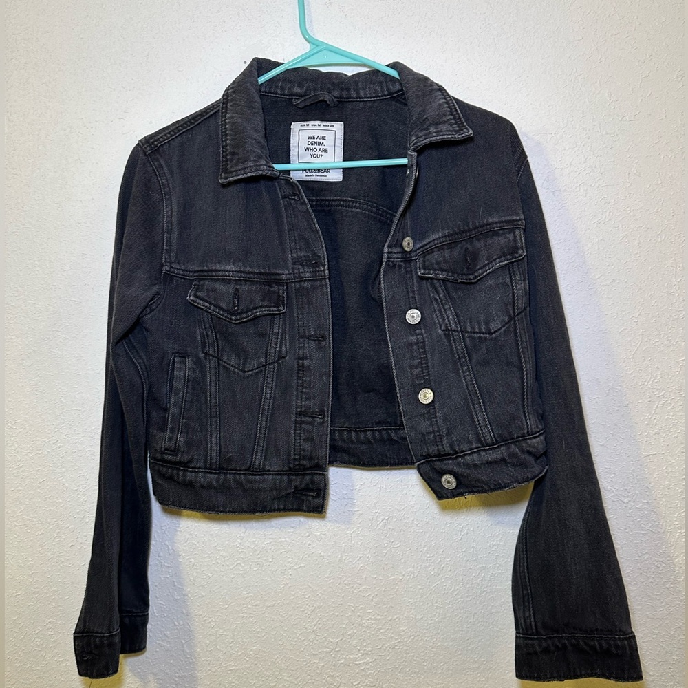 Pull & Bear Cropped Black Denim Jacket - US Size Medium